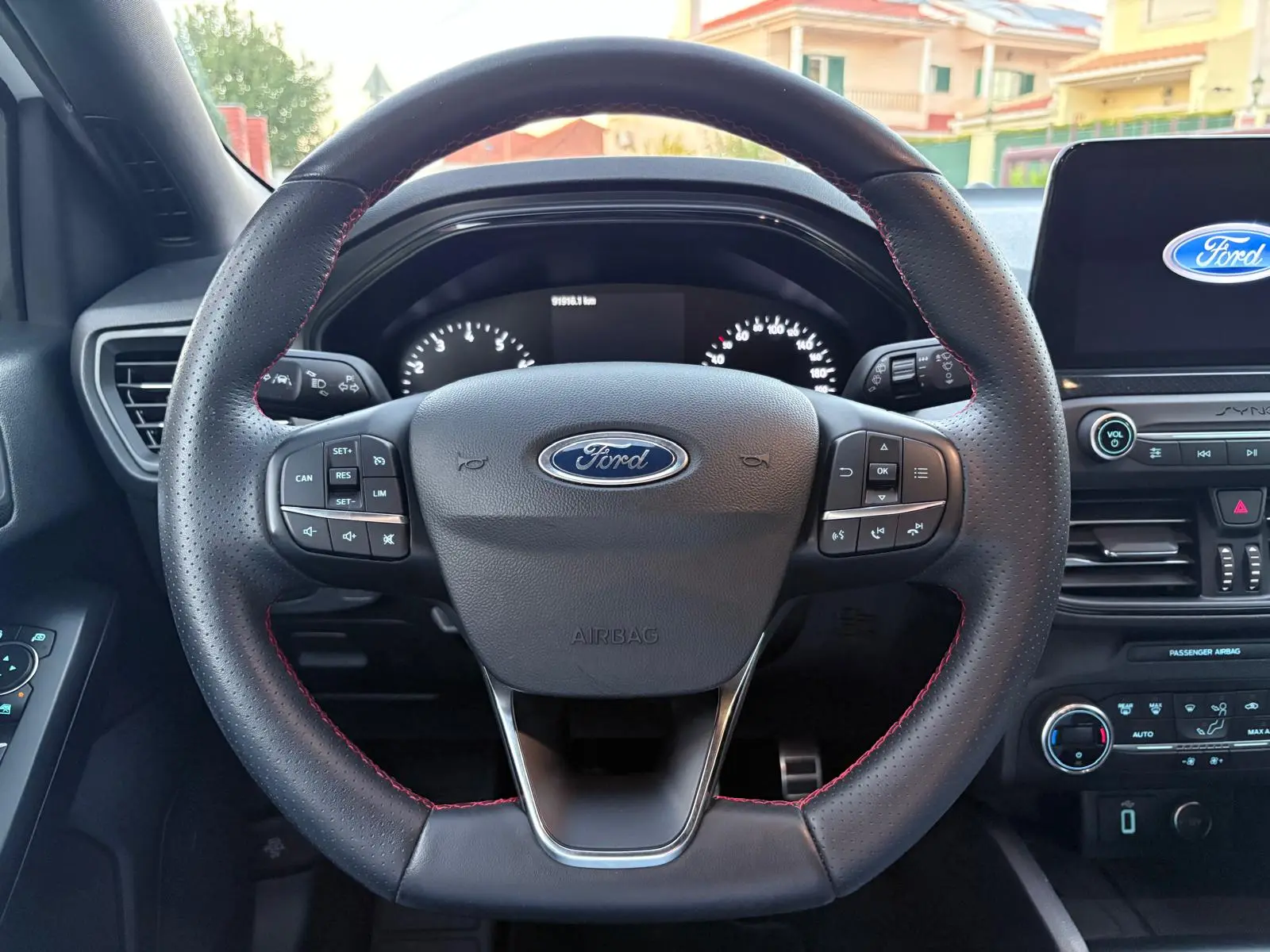Ford Focus SW 1.0 EcoBoost ST-Line 35