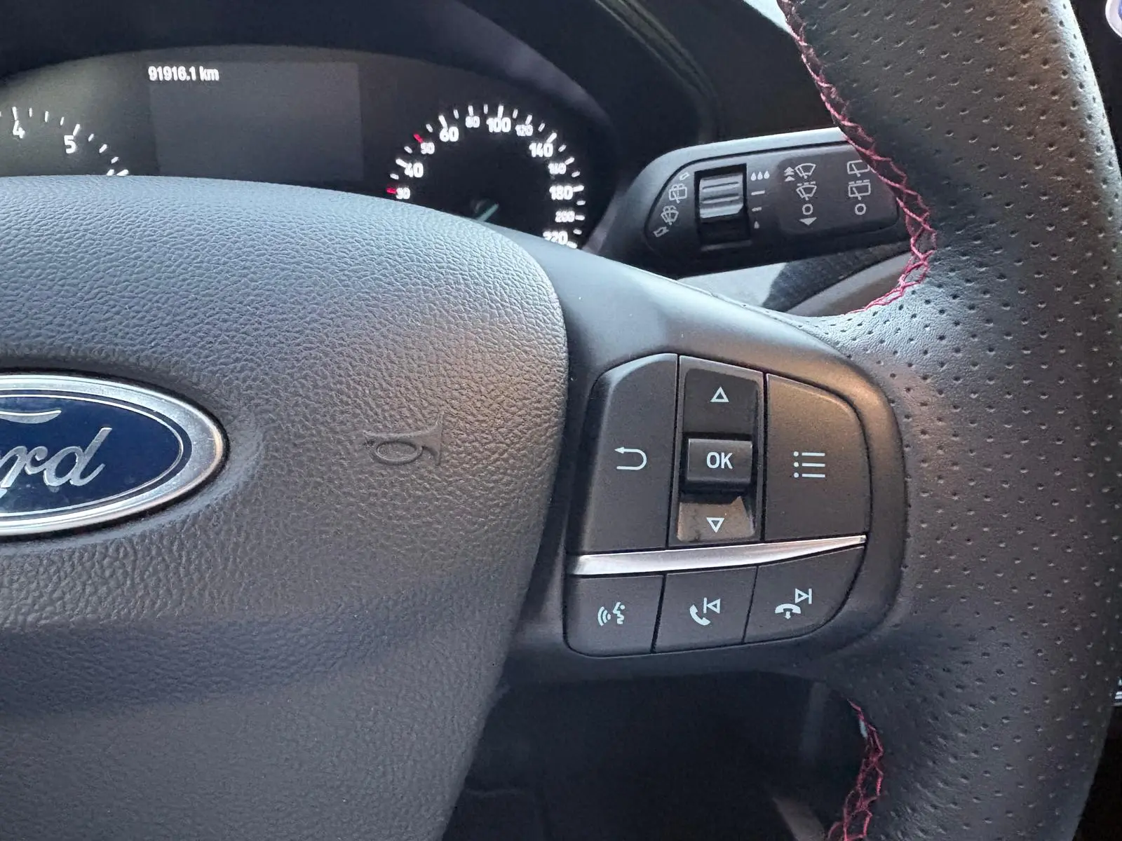 Ford Focus SW 1.0 EcoBoost ST-Line 37