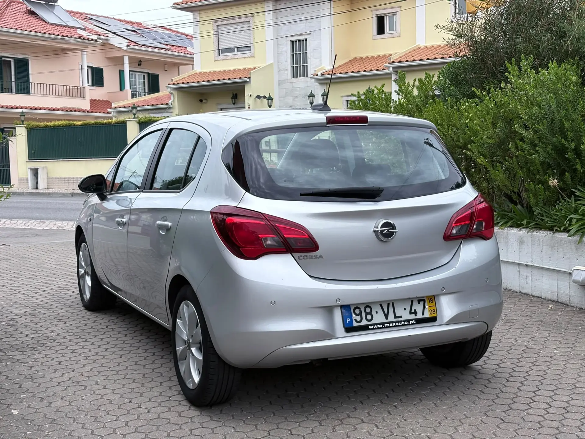 Opel Corsa 1.2 Dynamic 25