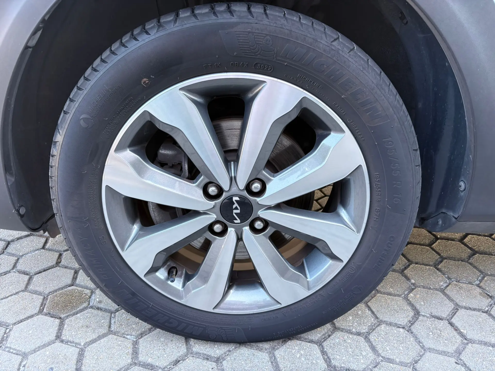 Kia Stonic 1.2 Dynamic 11