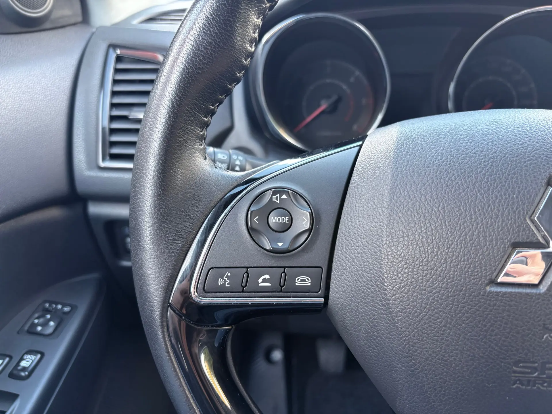 Mitsubishi ASX 1.6 DI-D Intense Black Edition 36