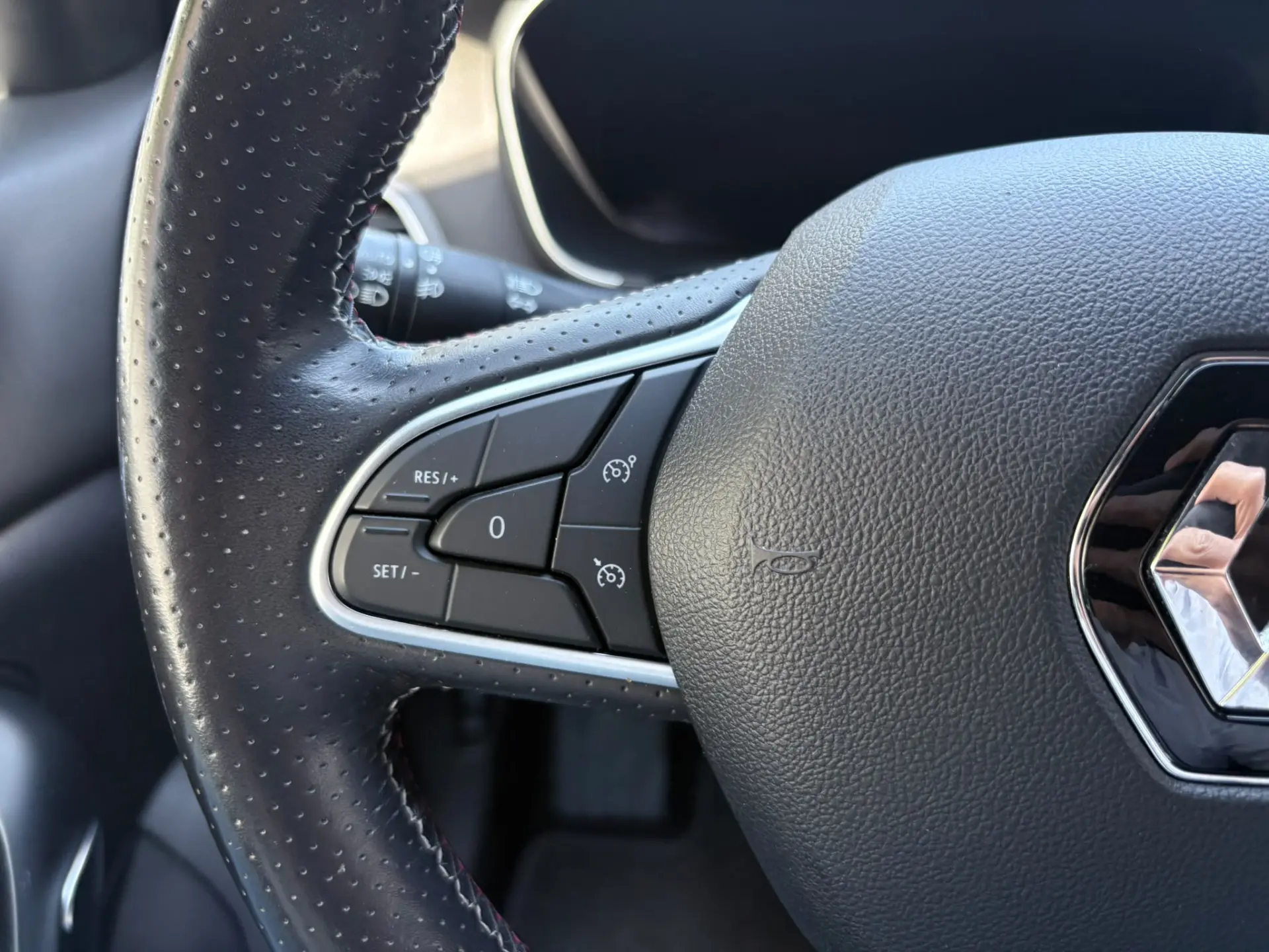 Renault Mégane 1.6 Plug-In R.S. Line 35