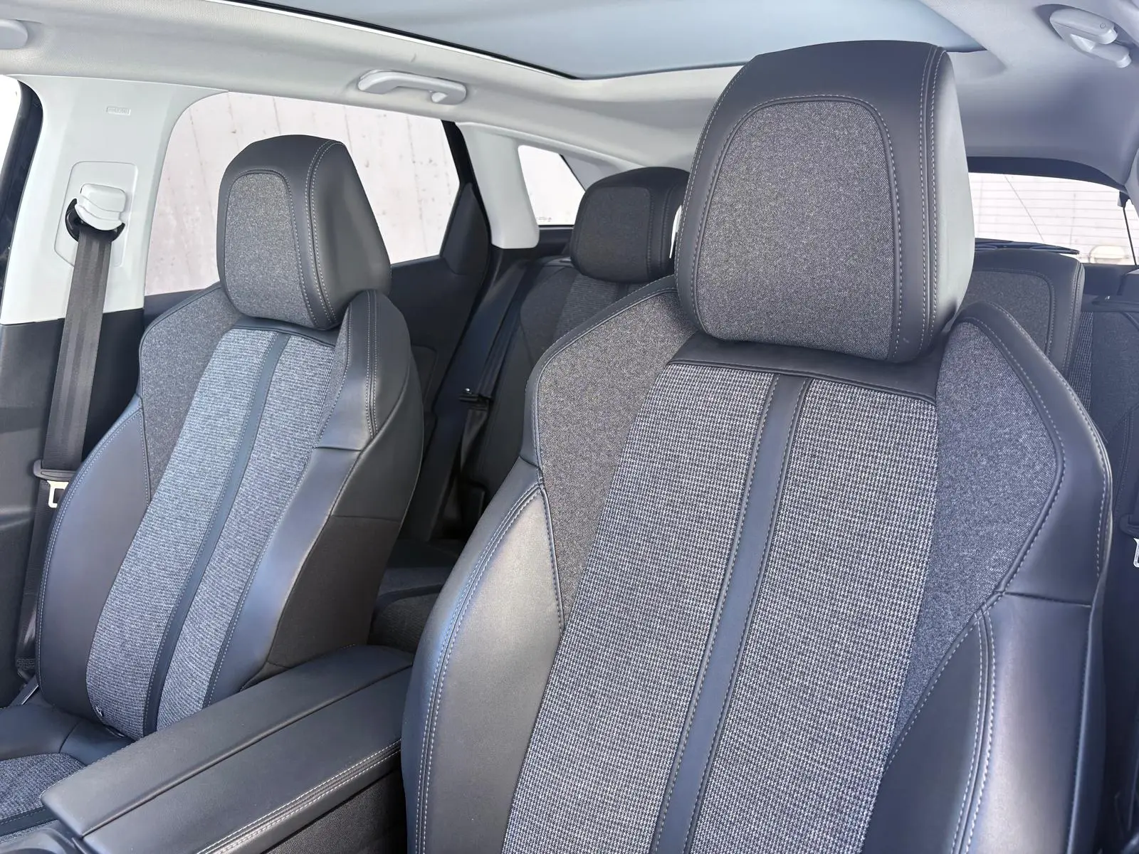 Peugeot 3008 1.2 PureTech Allure EAT8 36