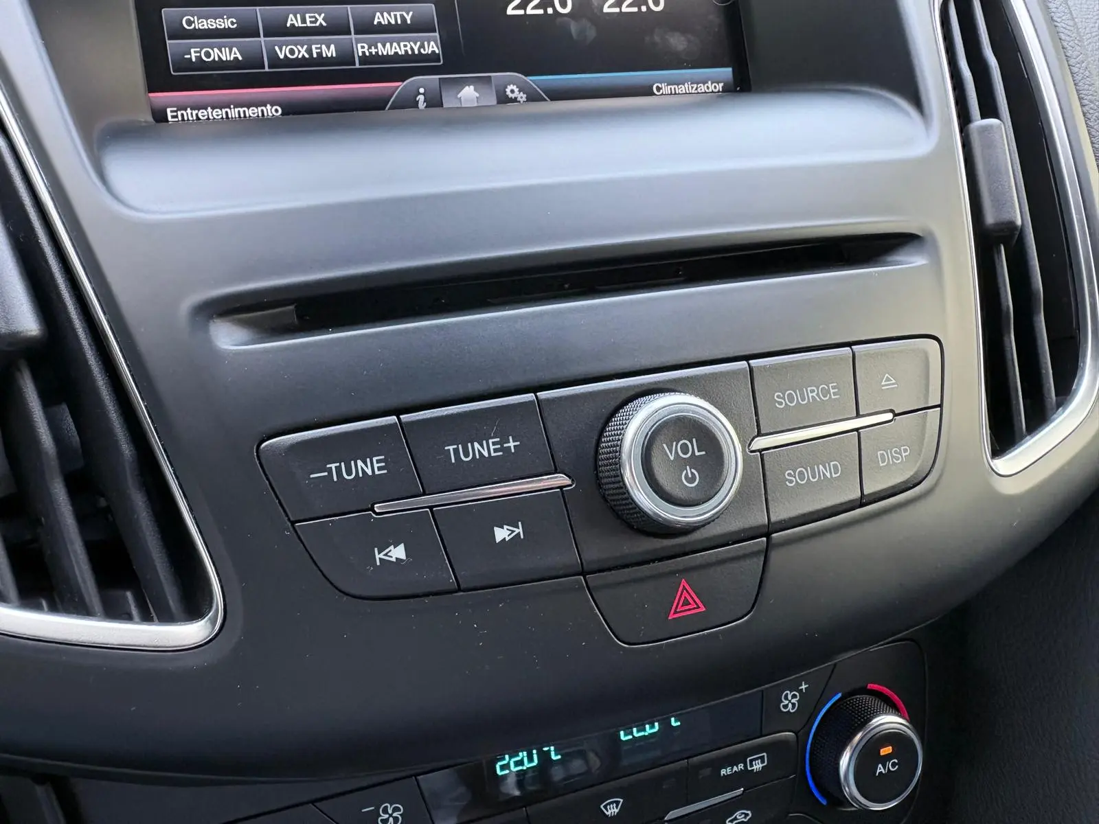 Ford Focus 2.0 EcoBoost ST c/ Pack Pele Desportiva 49
