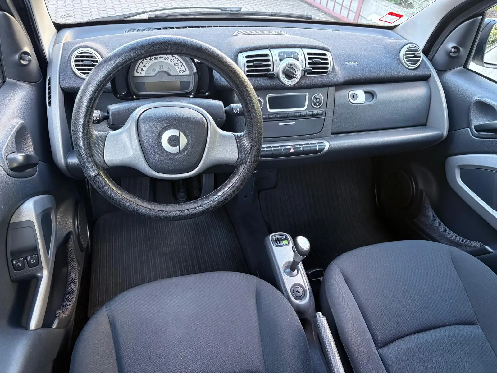 Smart ForTwo Coupé 1.0 Pure 61 28