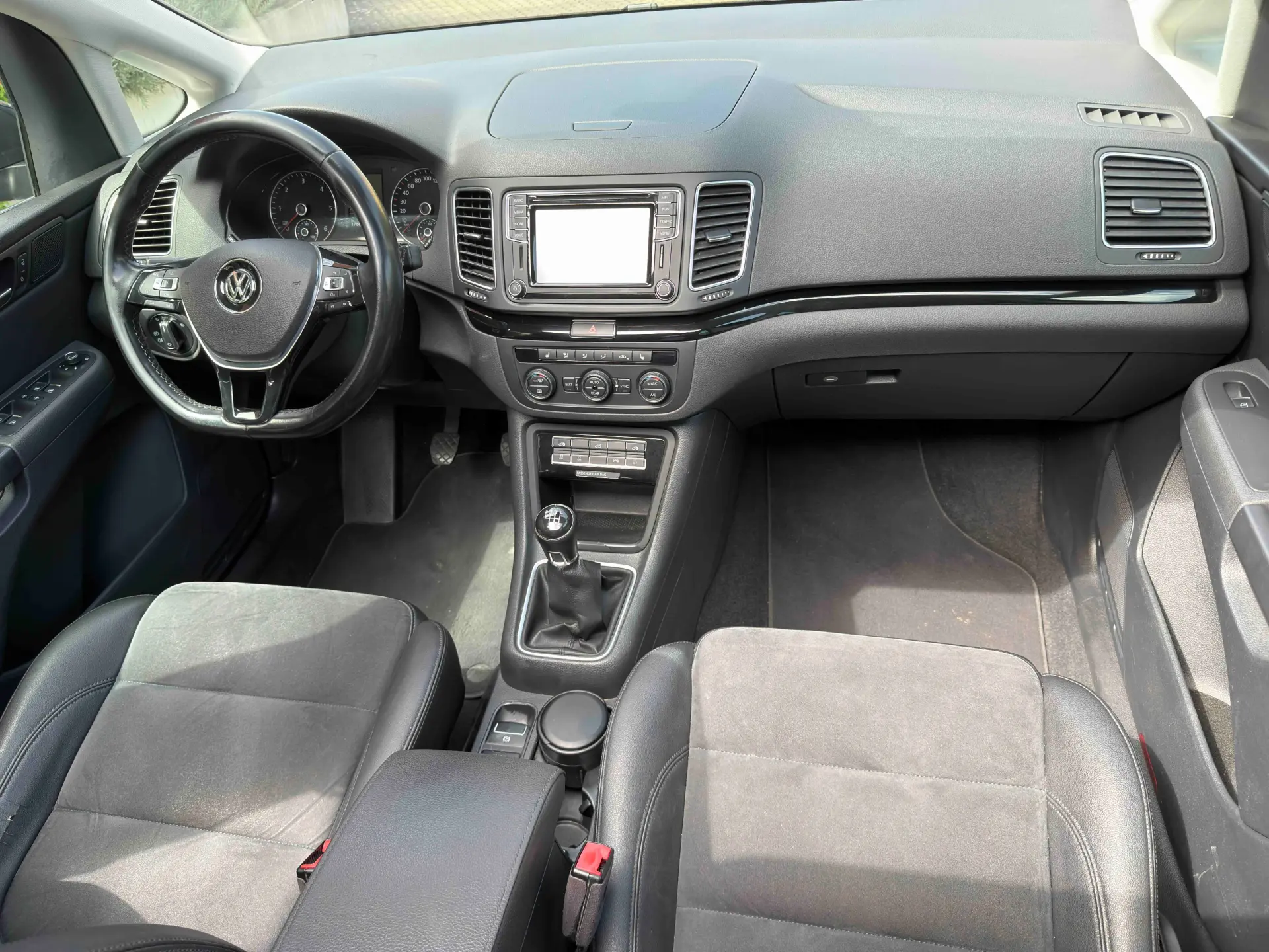 Volkswagen Sharan 2.0 TDI Blue Highline 29