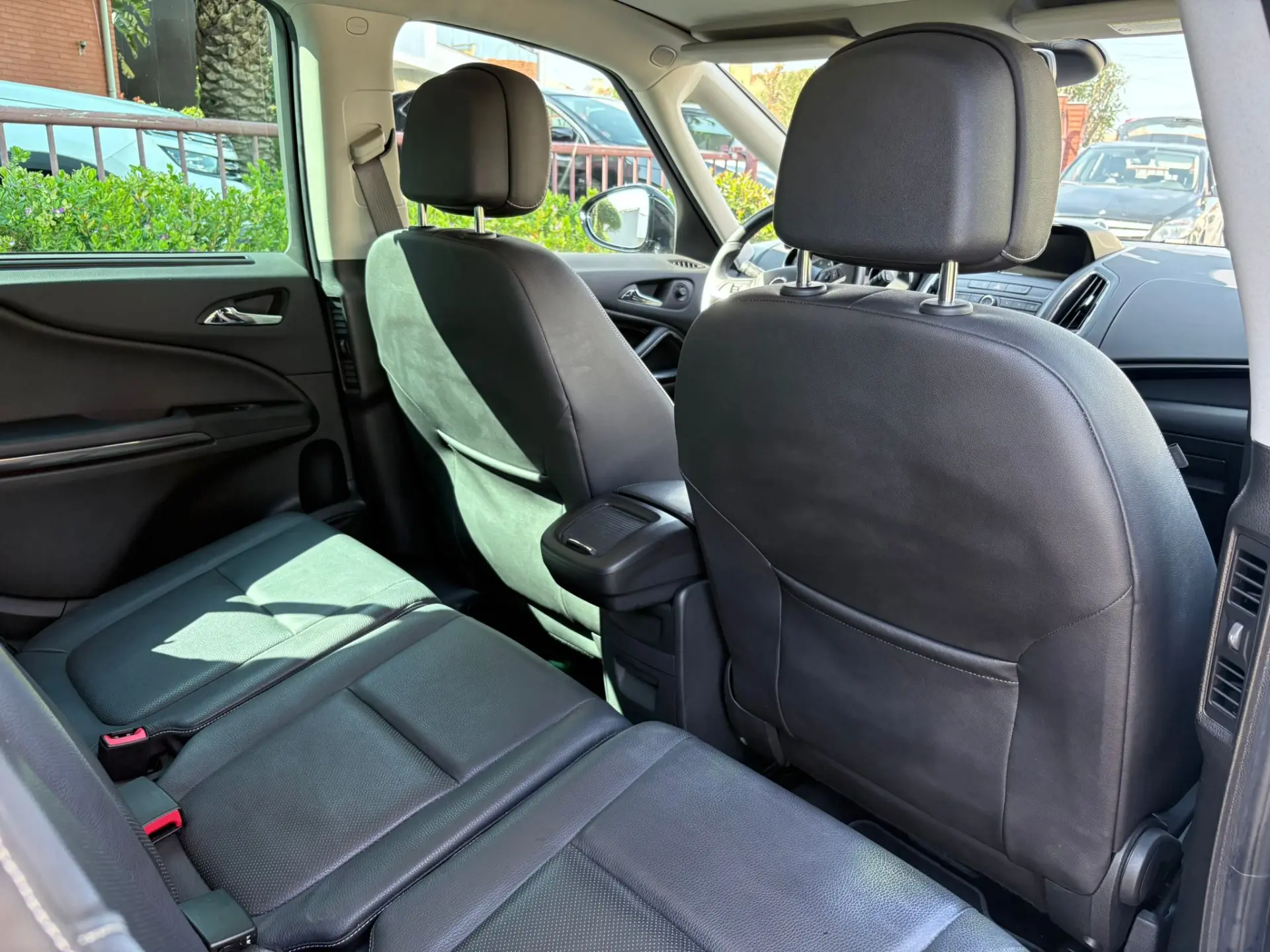 Opel Zafira 2.0 CDTI Cosmo 56