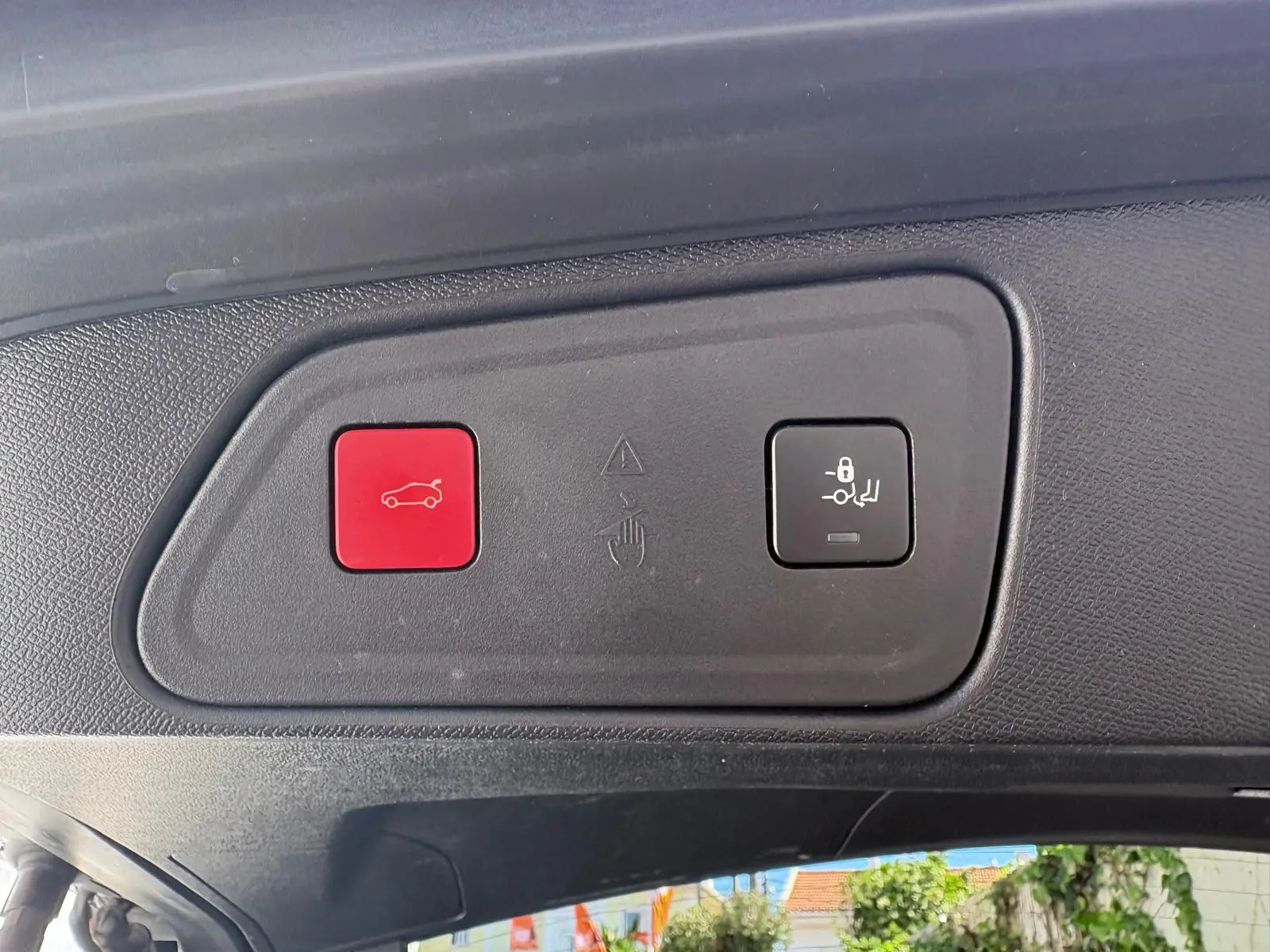 Peugeot 3008 1.2 PureTech Allure EAT8 29