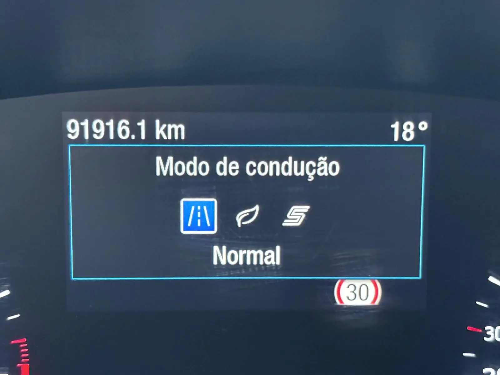 Ford Focus SW 1.0 EcoBoost ST-Line 41