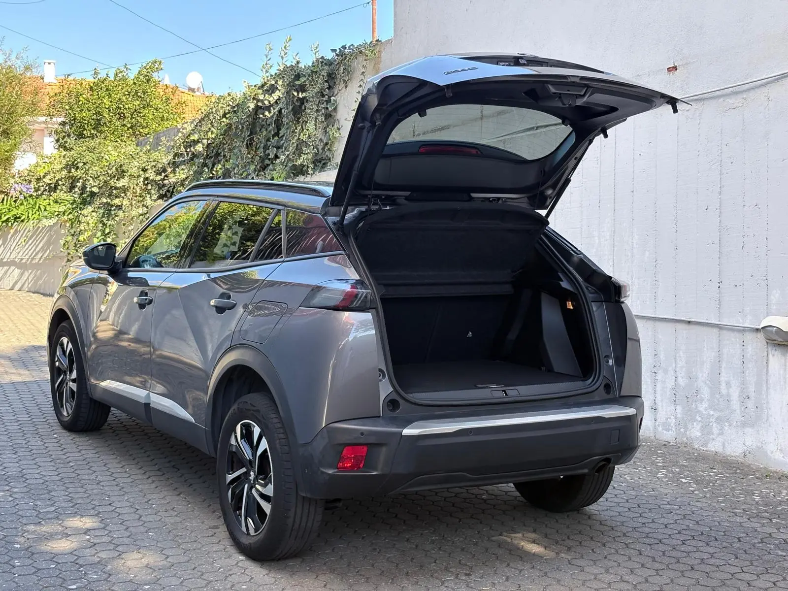 Peugeot 2008 1.2 PureTech Allure 26