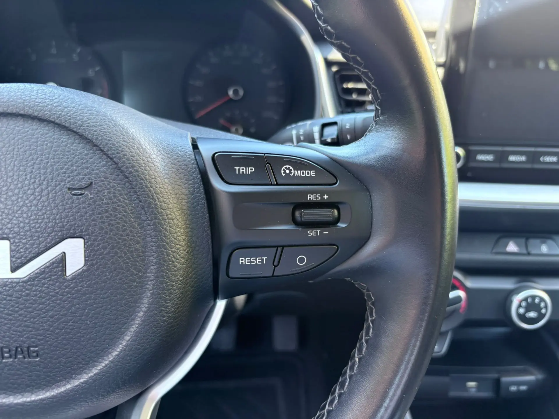 Kia Stonic 1.2 Dynamic 36