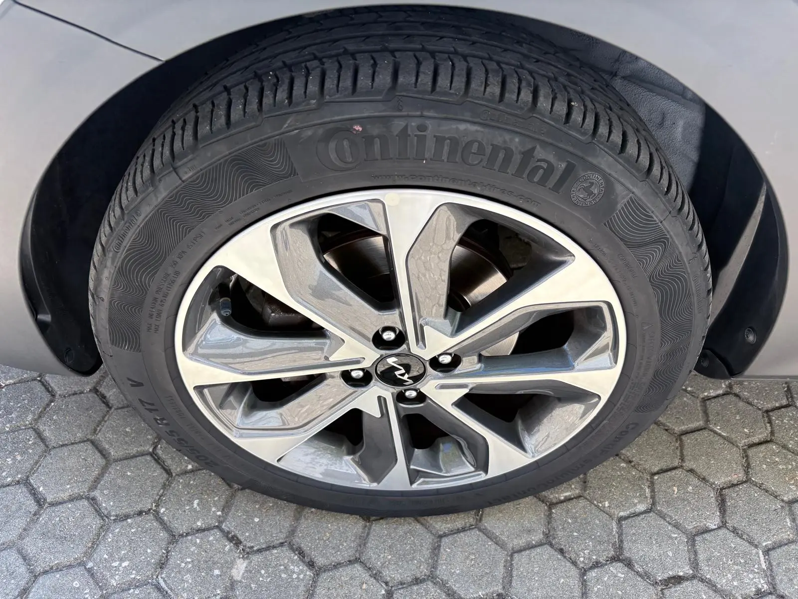 Kia Stonic 1.0 T-GDi Drive 7DCT 12