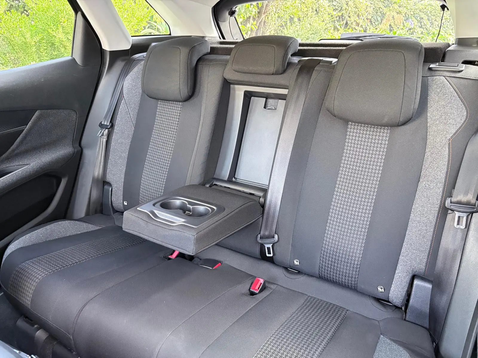 Peugeot 3008 1.2 PureTech Allure EAT8 55