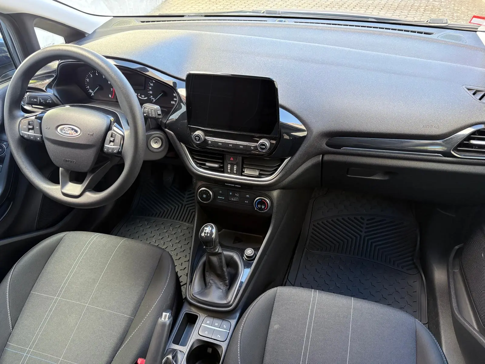 Ford Fiesta 1.1 Ti-VCT Business 30