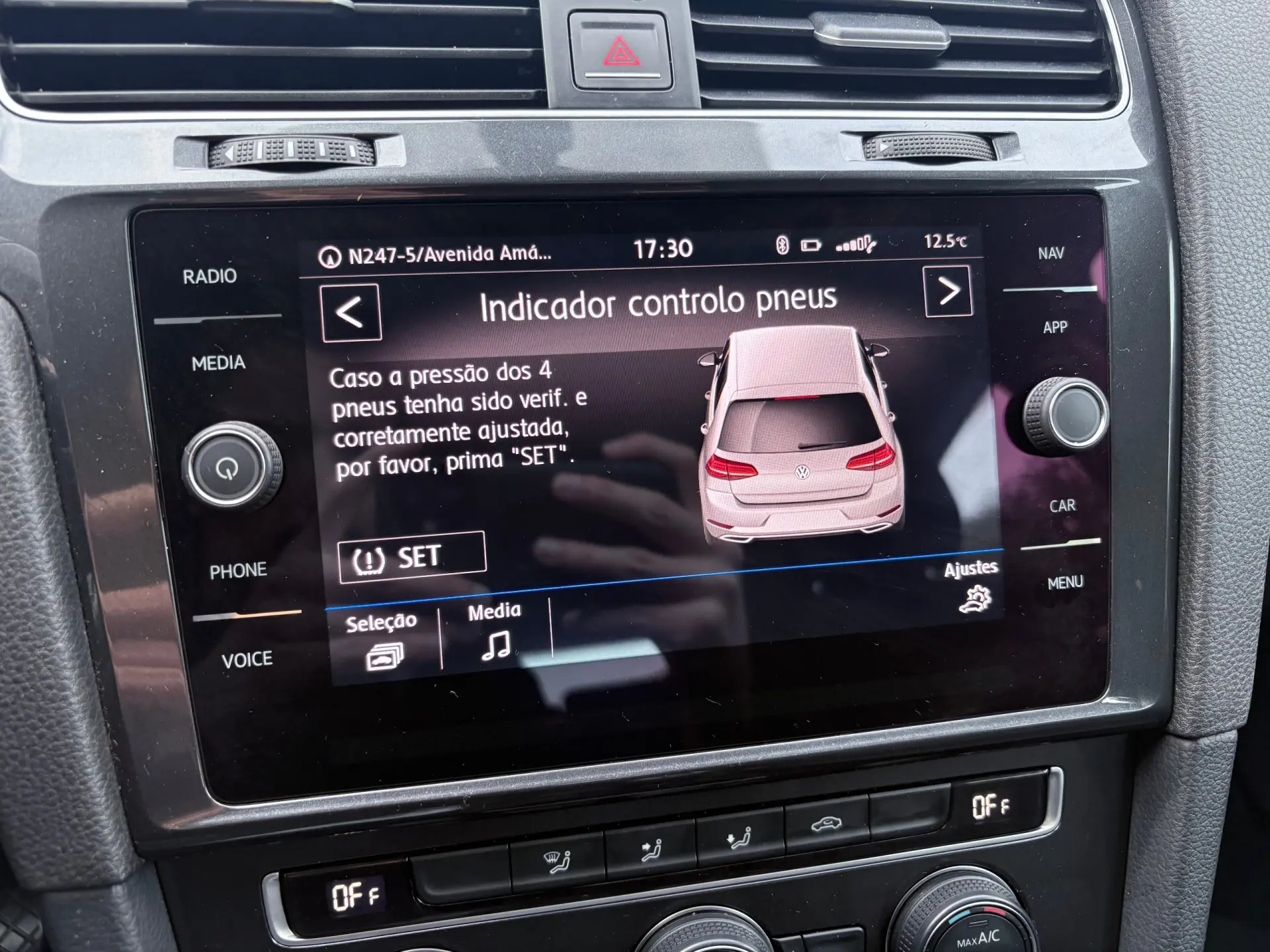 Volkswagen Golf 1.0 TSI Confortline 44