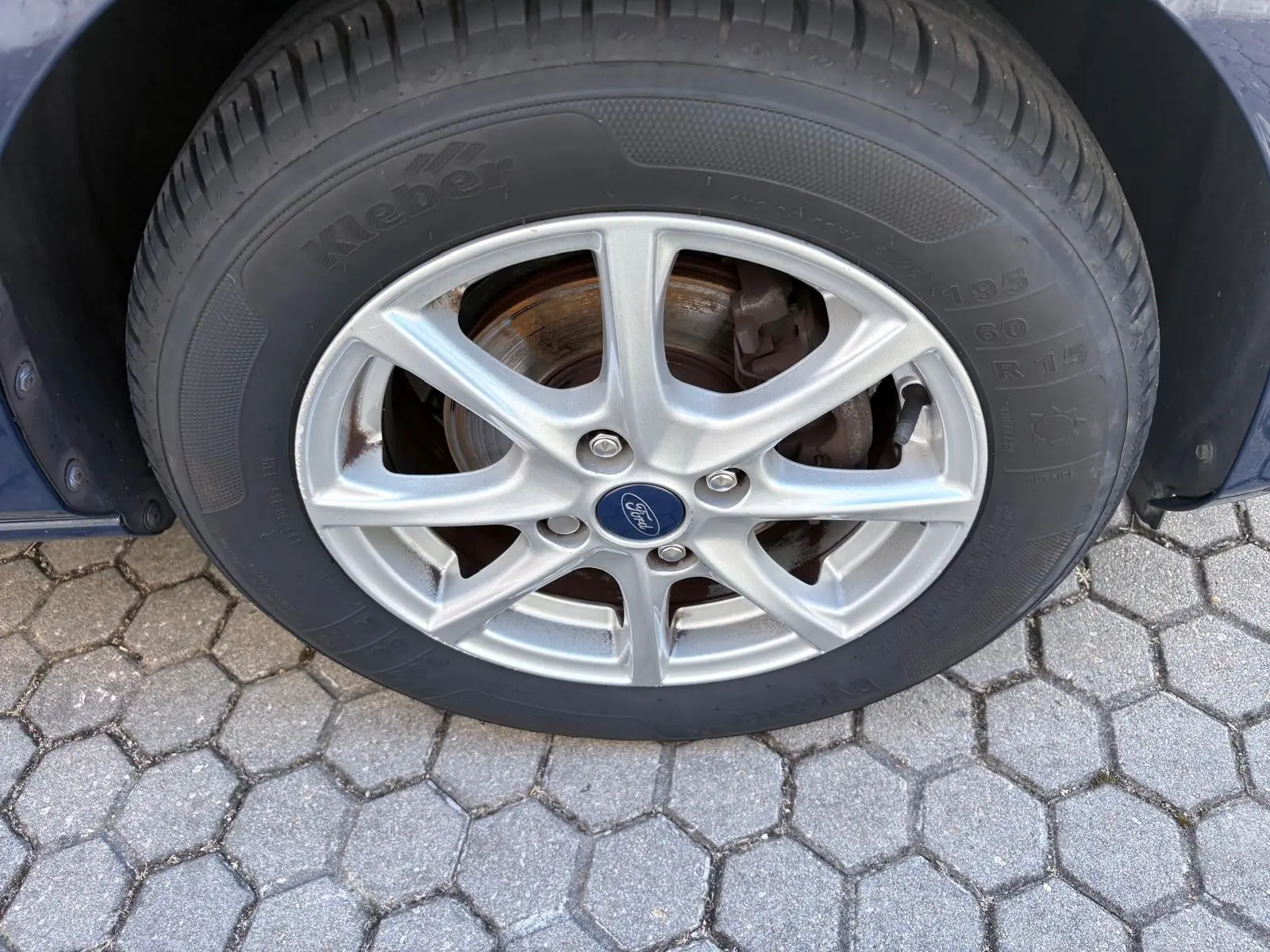 Ford Fiesta 1.1 Ti-VCT Business 12