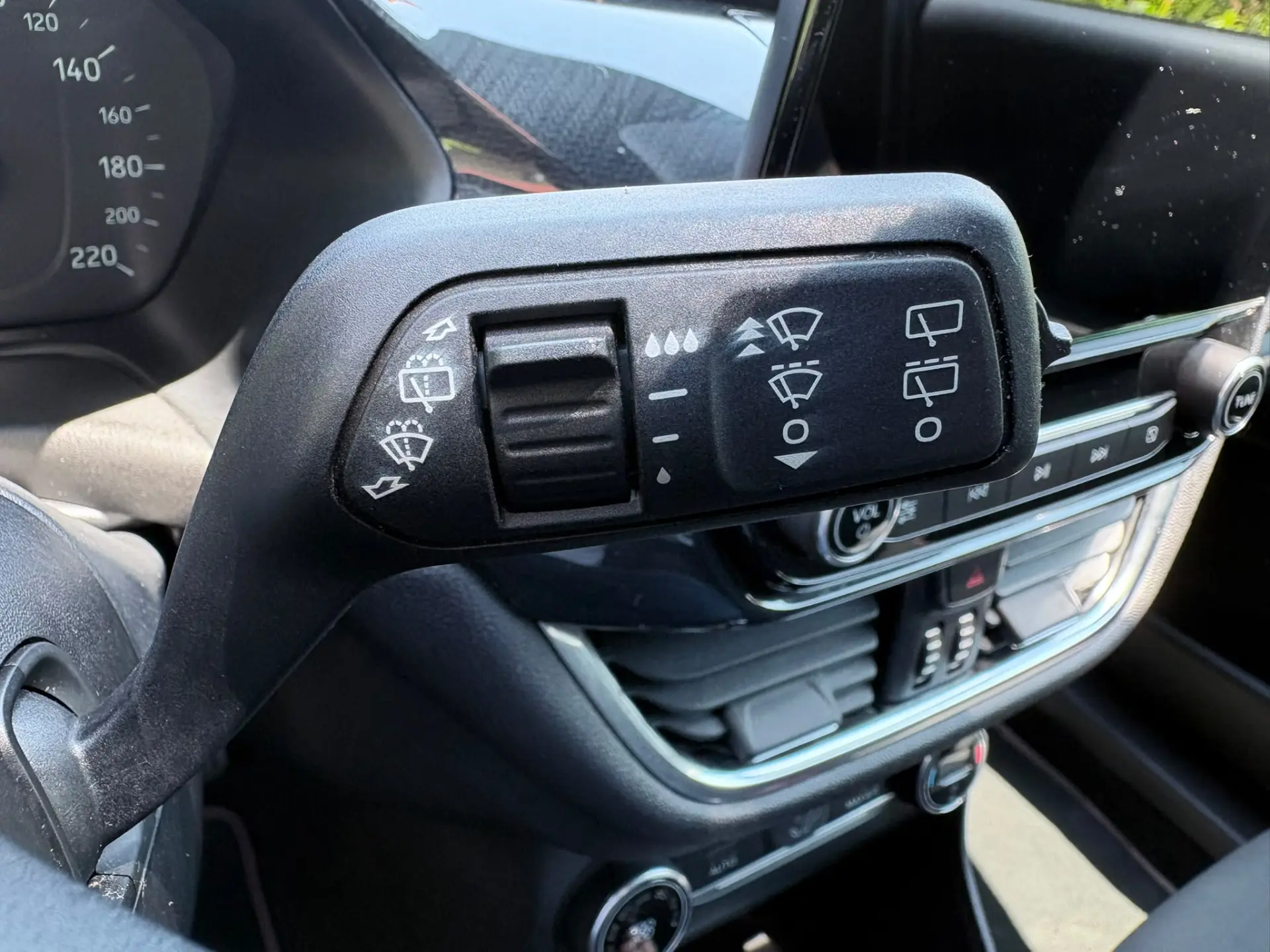 Ford Fiesta 1.0 EcoBoost ST-Line 41