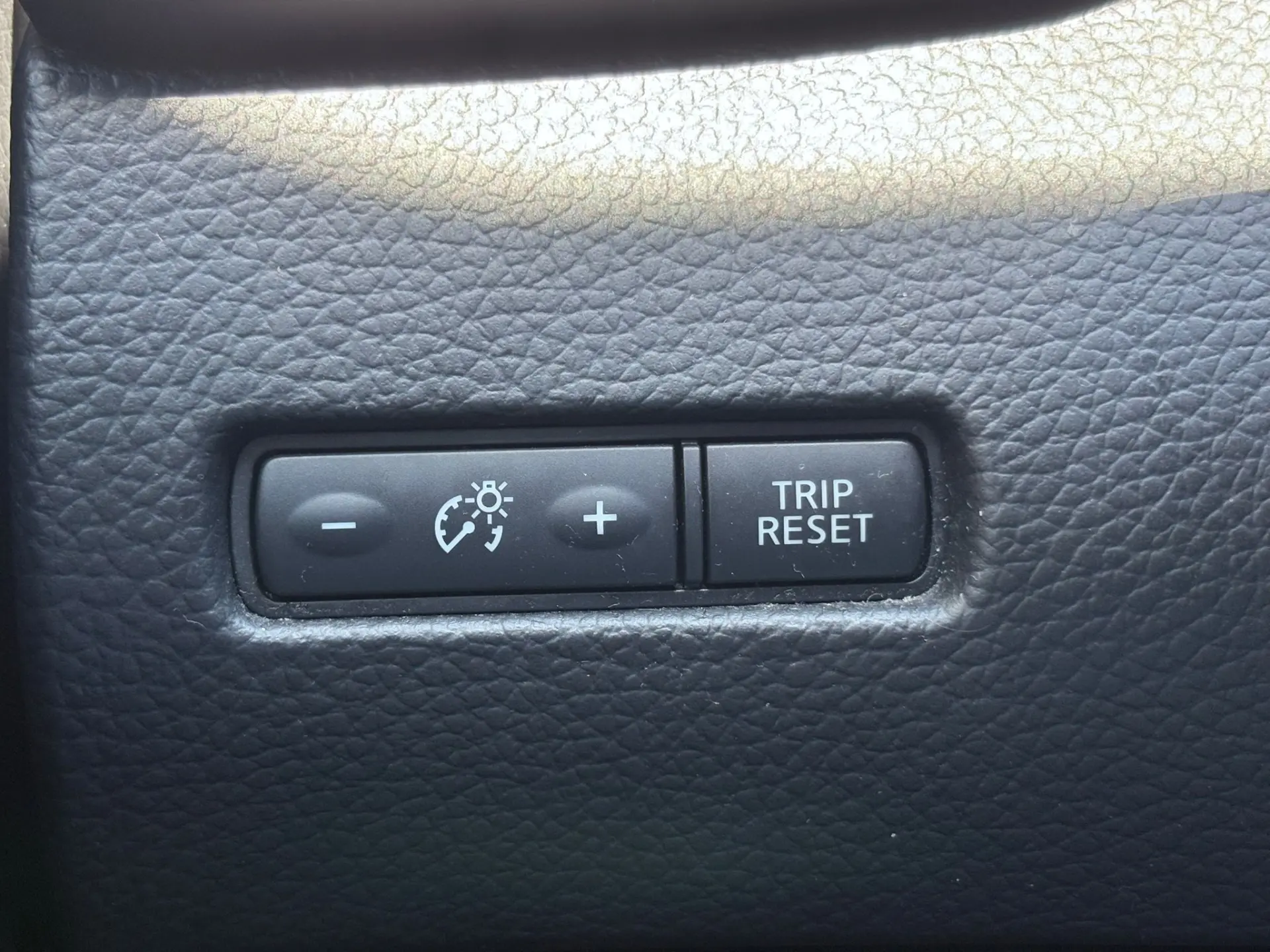 Nissan Qashqai 1.5 dCi Tekna Premium 17 Alcantara 37