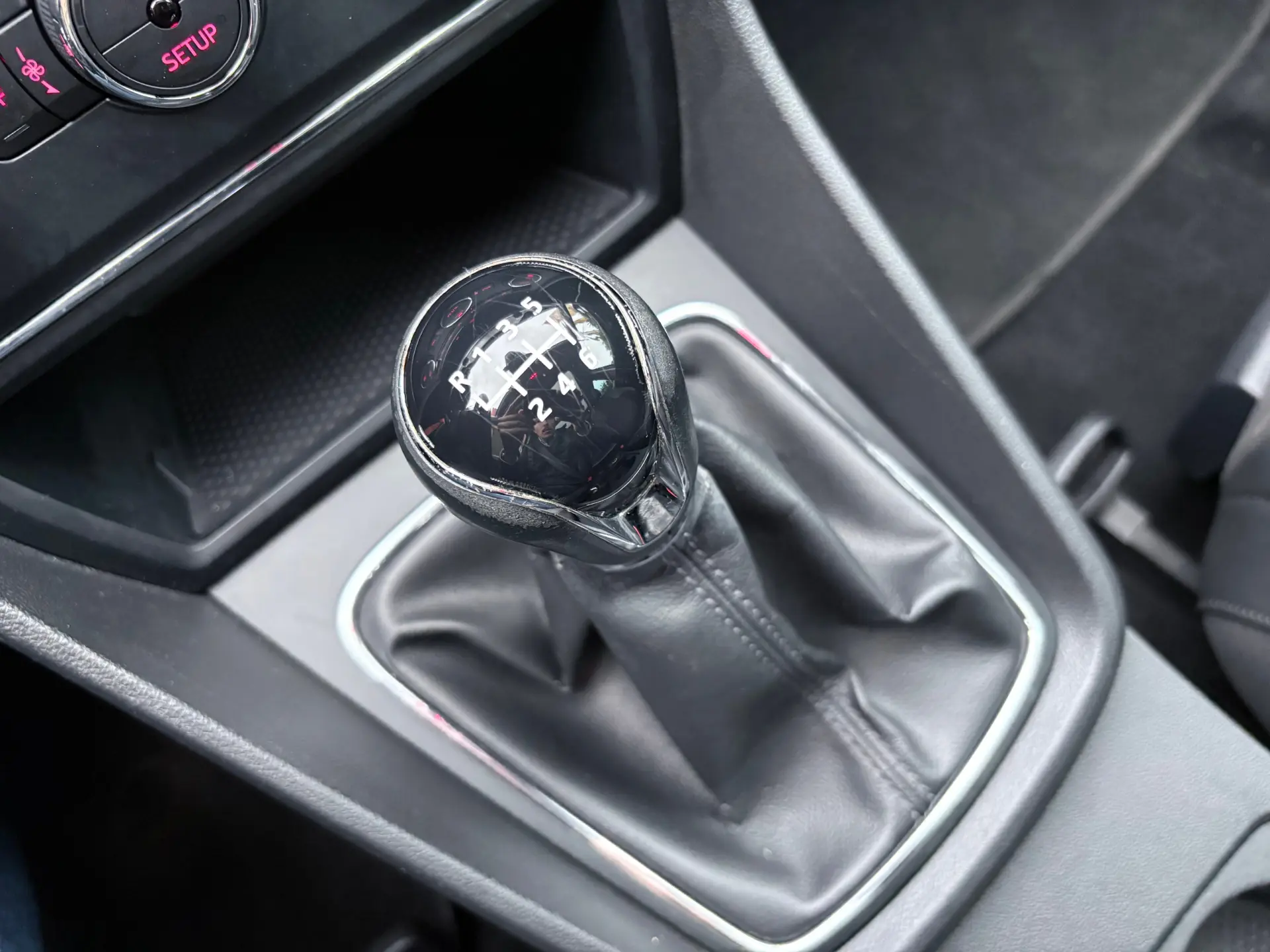 SEAT Leon ST 1.6 TDI S&S 4Drive Style 49