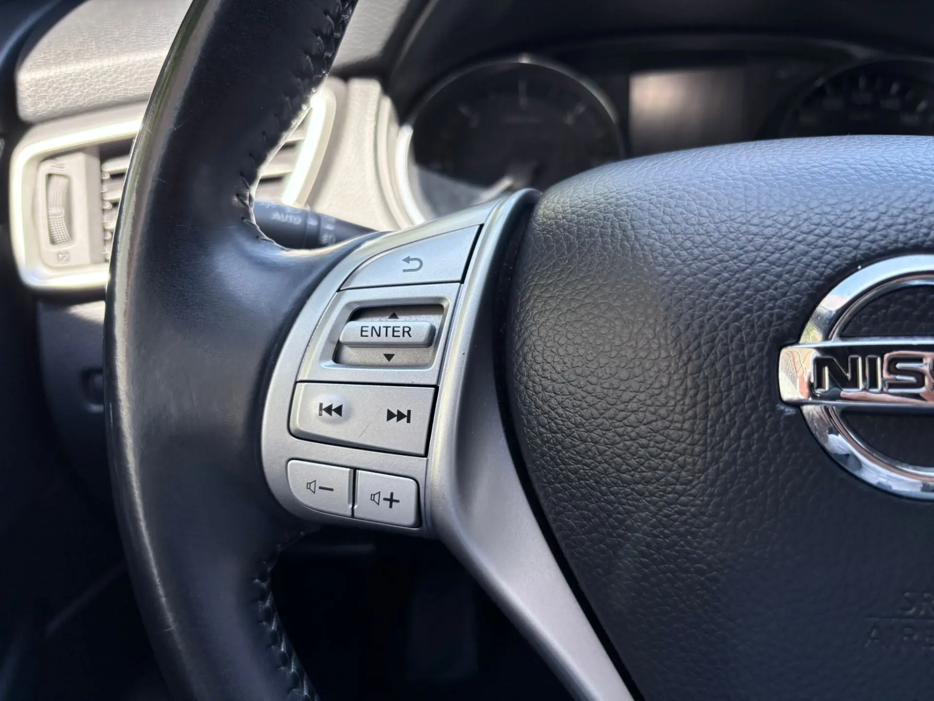 Nissan Qashqai 1.5 dCi Tekna Premium 17 Alcantara 39