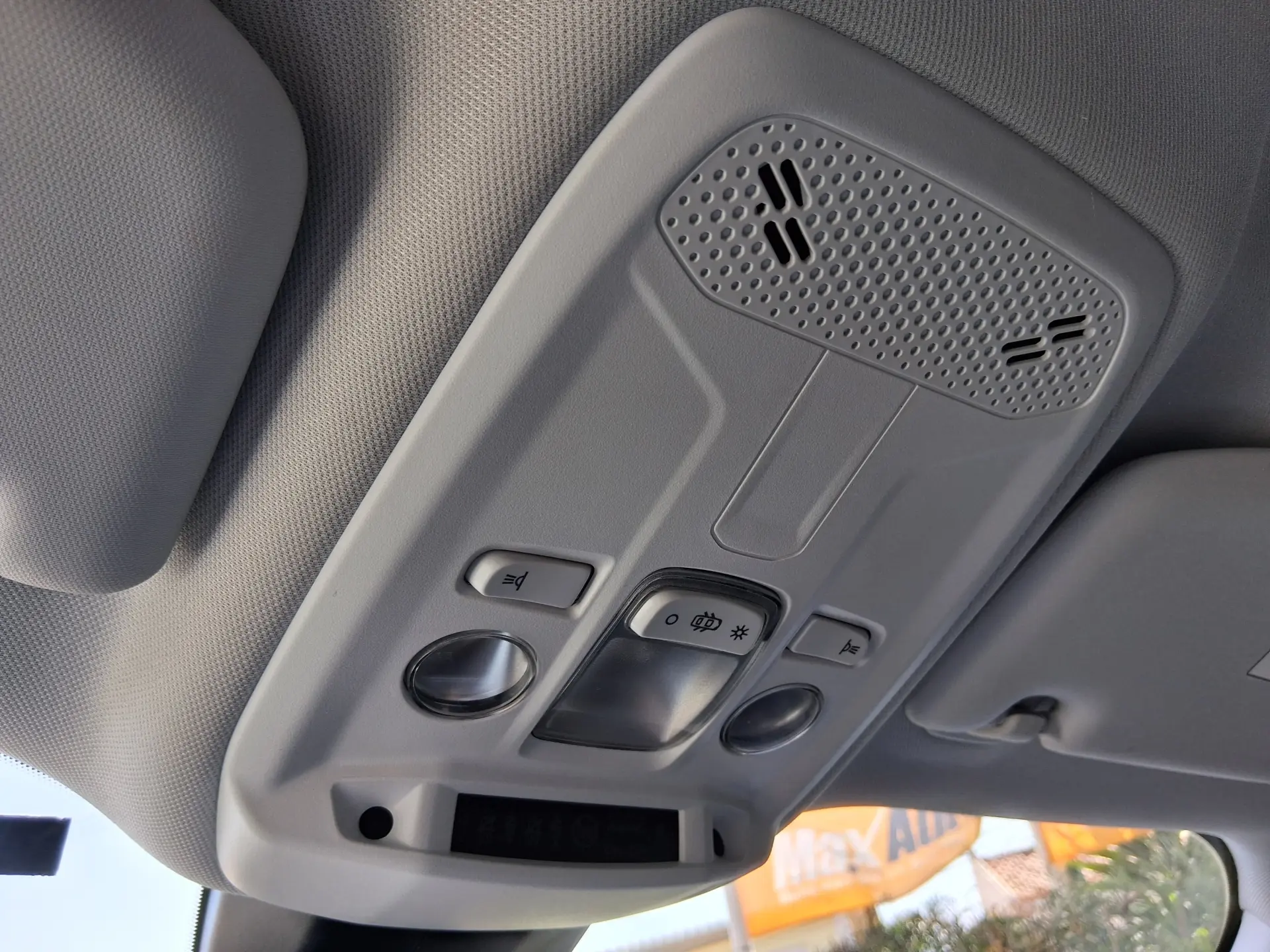 Peugeot 2008 1.2 PureTech Allure EAT8 53
