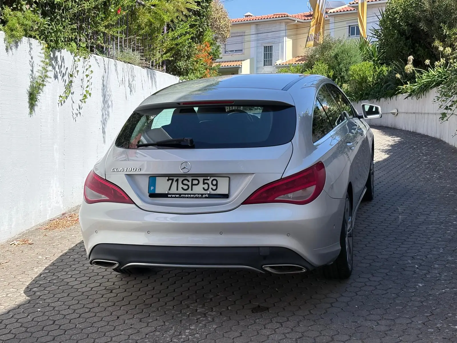 Mercedes-Benz CLA 180 d Shooting Brake Urban Aut. 25