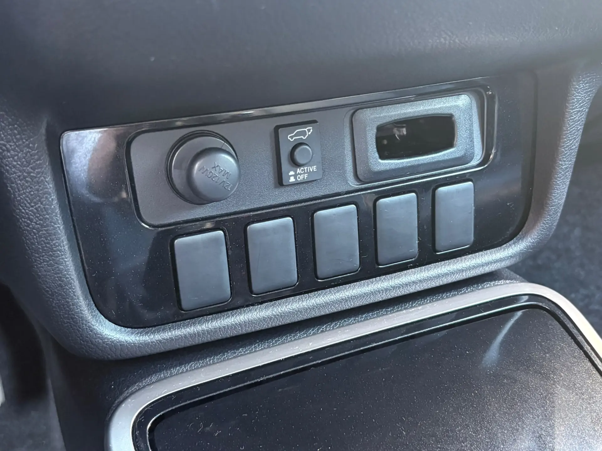 Mitsubishi Outlander 2.2 DI-D Instyle Navi 48