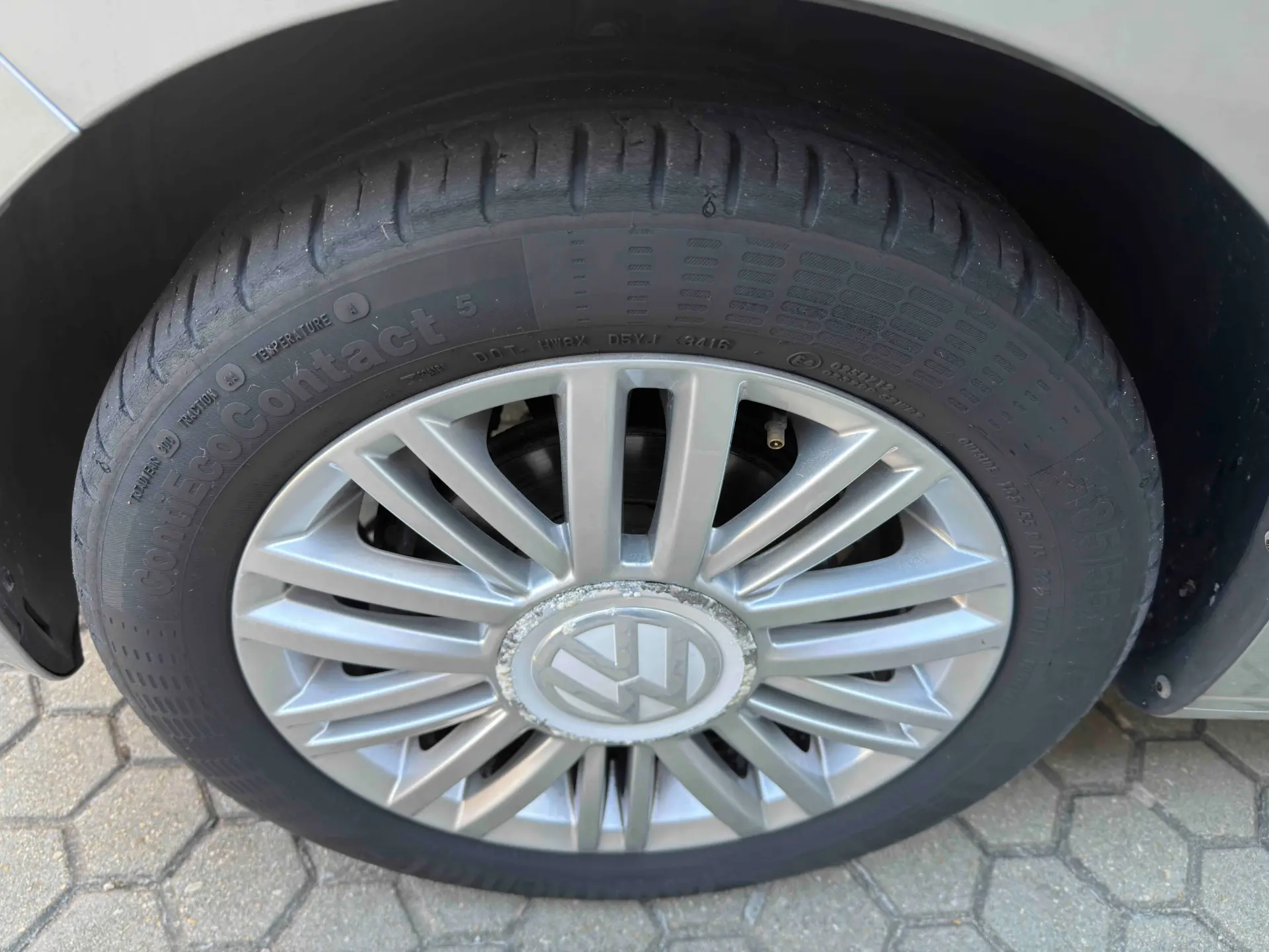 Volkswagen Up! 1.0 Move Auto 11