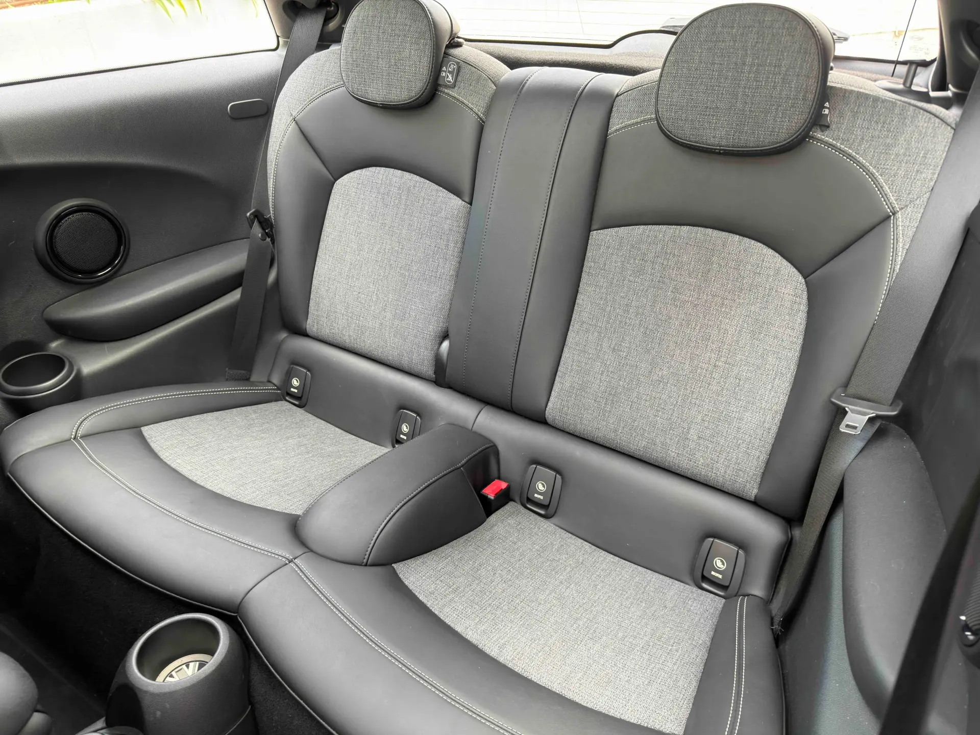 MINI 3 Portas Cooper S 51