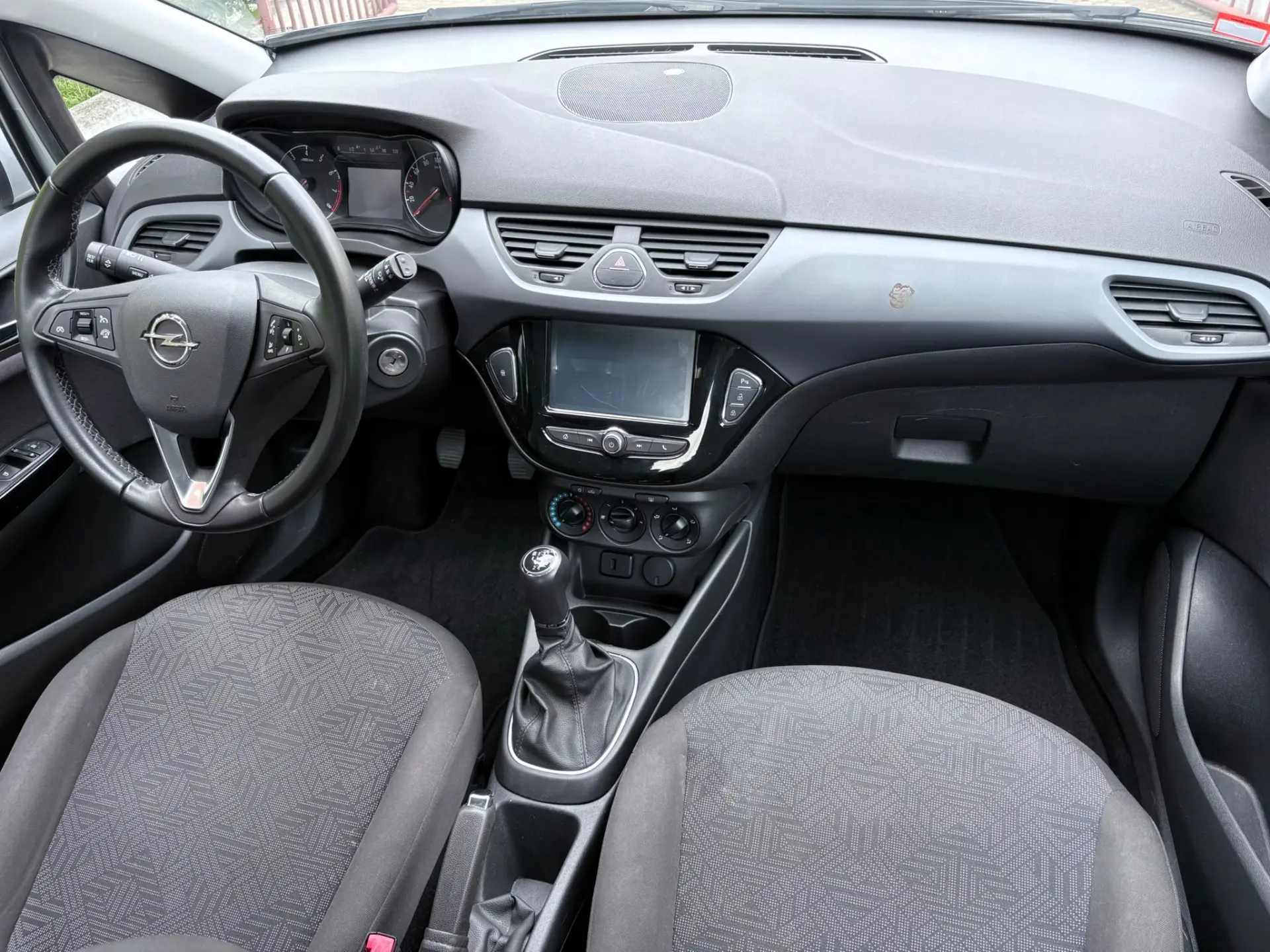 Opel Corsa 1.2 Dynamic 30