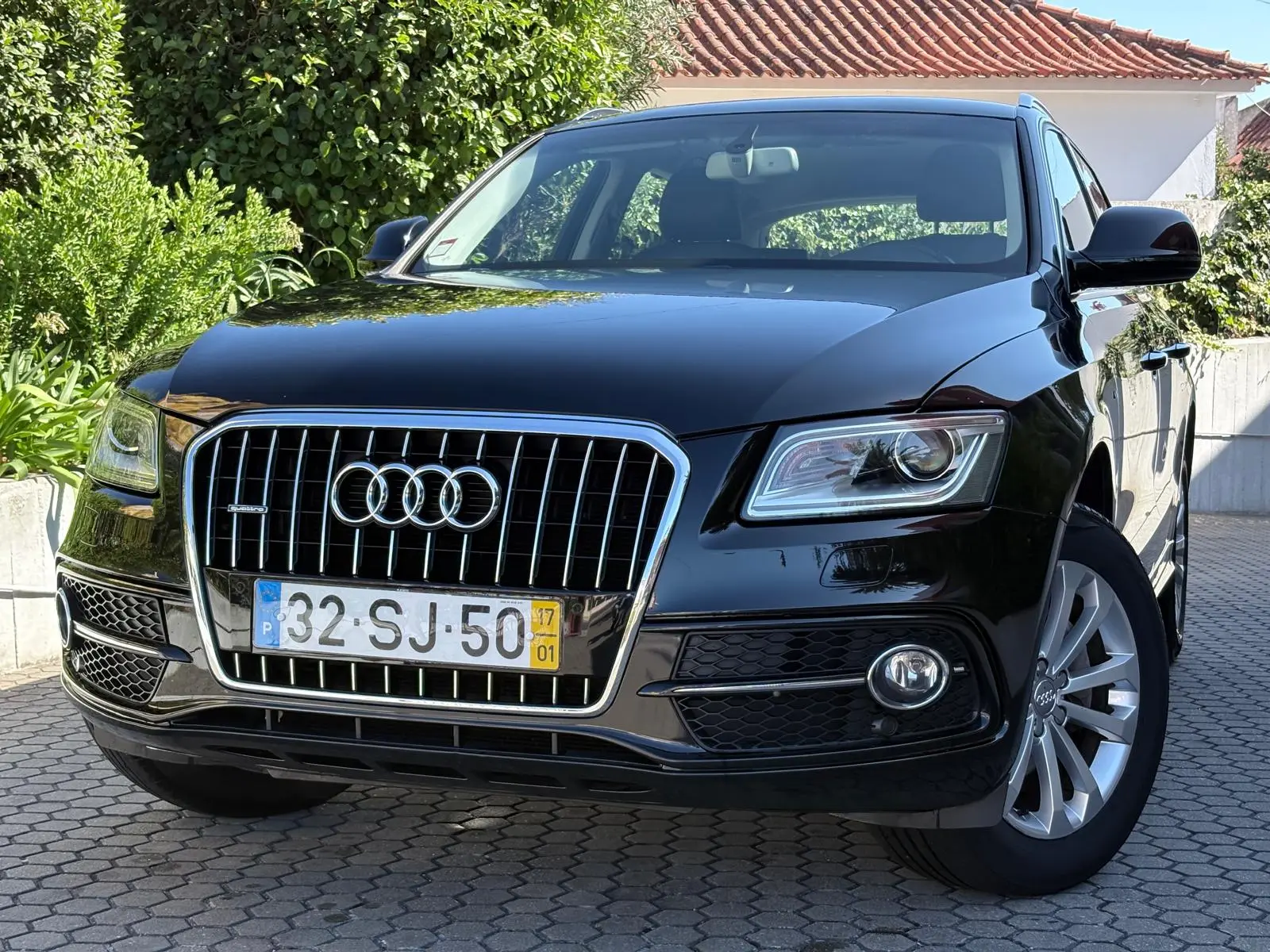 Audi Q5 2.0 TDI quattro S-line S-tronic 1