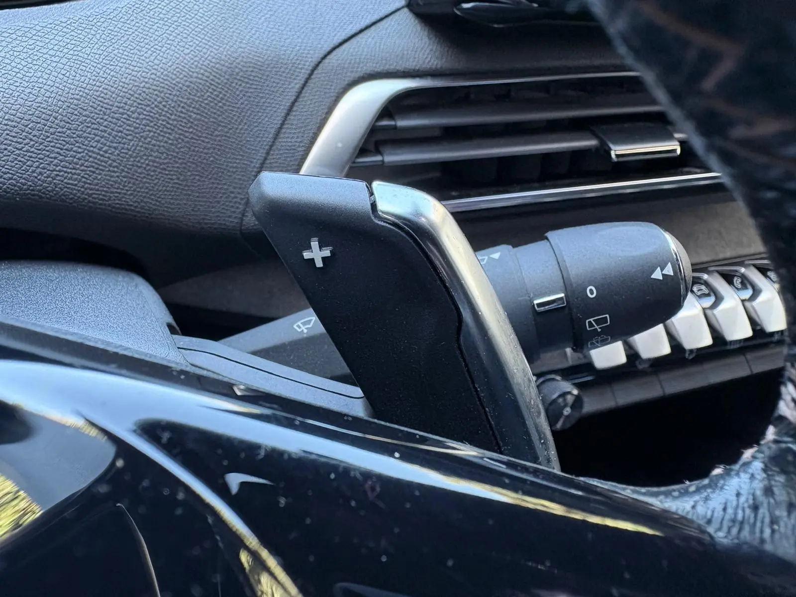 Peugeot 3008 1.6 Hybrid GT e-EAT8 40