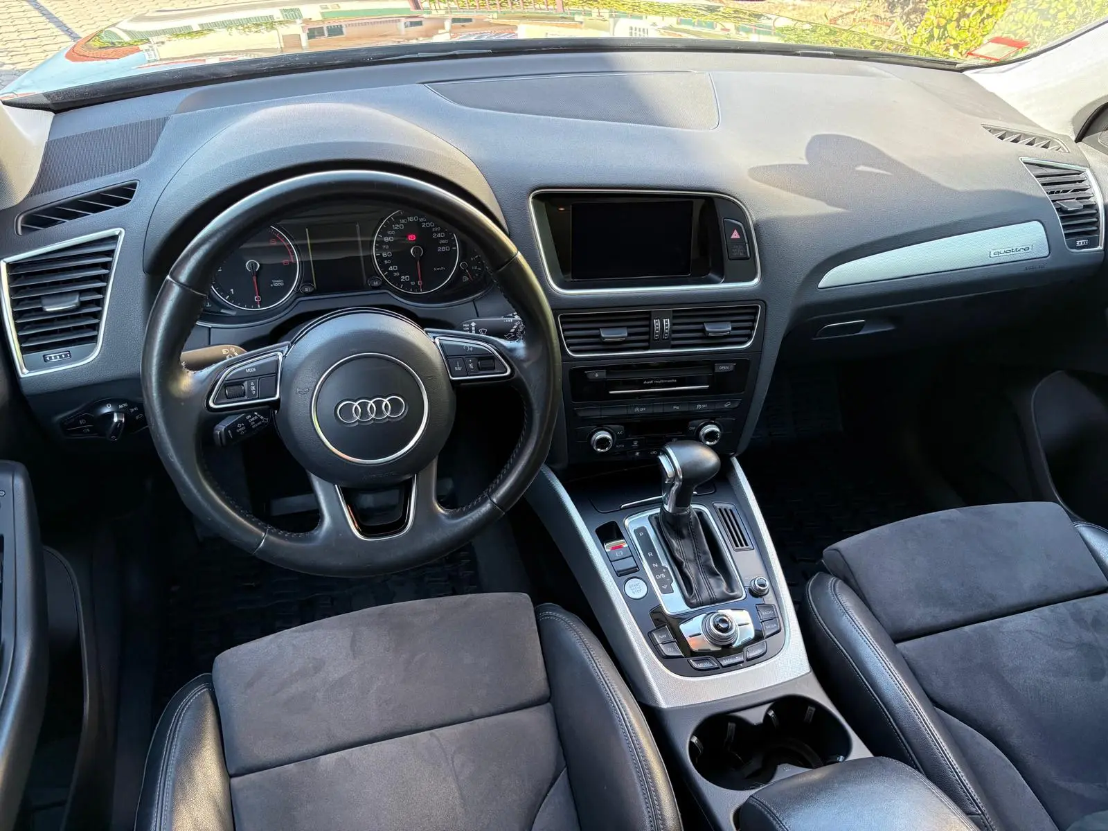 Audi Q5 2.0 TDI quattro S-line S-tronic 29