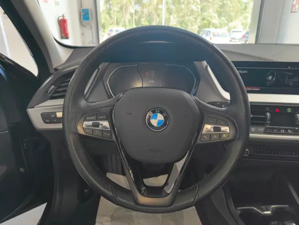BMW 116 d Aut. Advantage 7