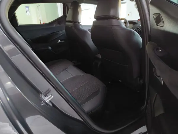 DS DS3 Crossback PureTech 130 Aut. PERFORMANCE LINE + 8