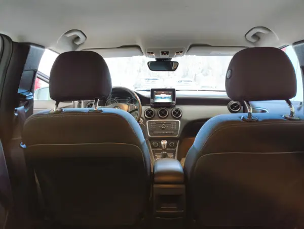 Mercedes-Benz A 180 CDI 2Style 6