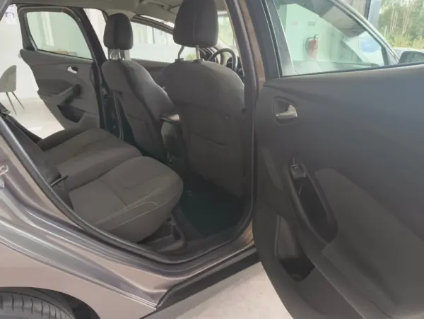 Ford Focus SW Outro 9