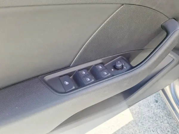 Audi A3 Cabrio 1.5 TFSI cylinder on demand S tronic sport 20