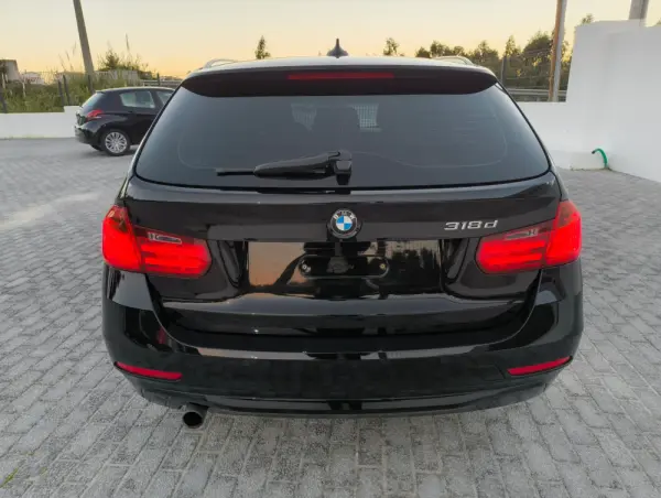 BMW 318 d Touring Aut. 6