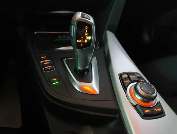 BMW 318 d Touring Aut. 20