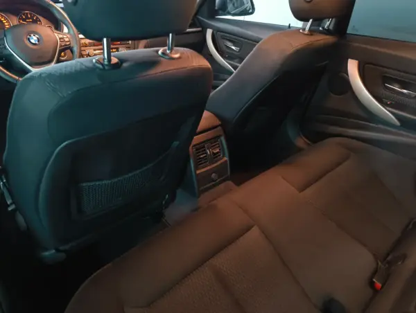 BMW 318 d Touring Aut. 22