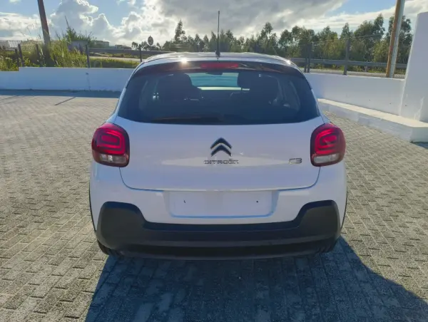 Citroën C3 1.2 PureTech Shine 4
