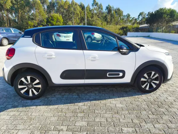 Citroën C3 1.2 PureTech Shine 6