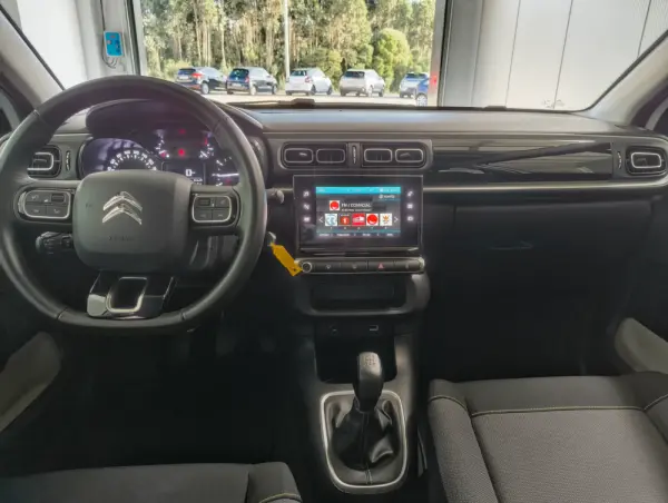 Citroën C3 1.2 PureTech Shine 14