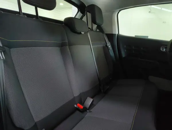 Citroën C3 1.2 PureTech Shine 16