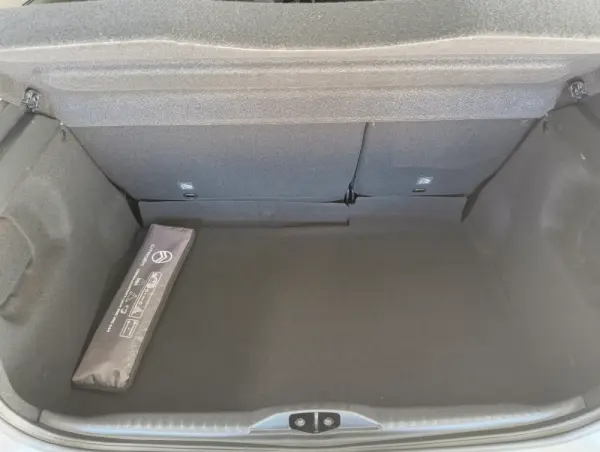 Citroën C3 1.2 PureTech C-Series 23