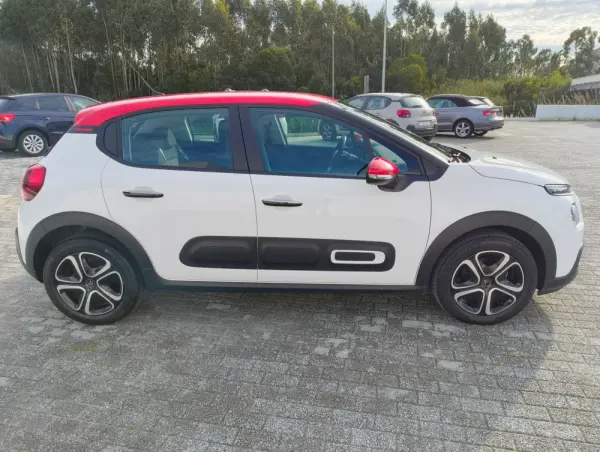Citroën C3 1.2 PureTech Shine 4