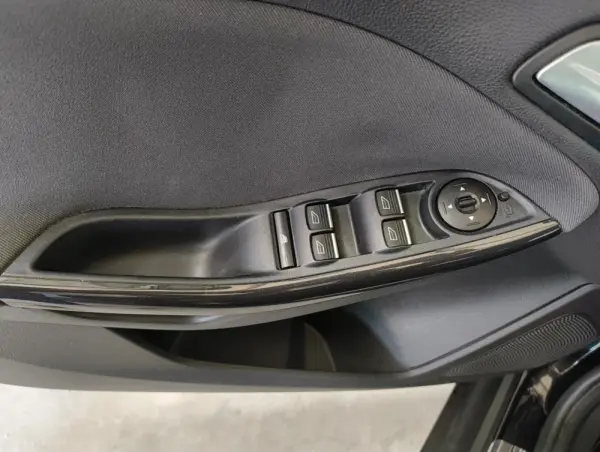 Ford Focus 1.5 TDCi Titanium 16