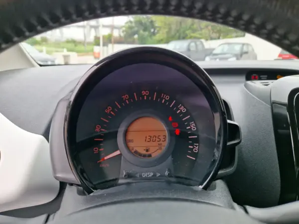Peugeot 108 1.2 PureTech Allure 17
