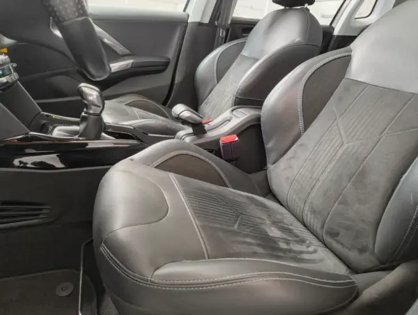 Peugeot 2008 PureTech 110 Stop&Start Crossway 13